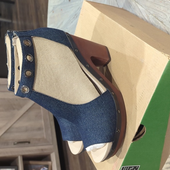 NWT Jambu Denim Sheila Heels - Picture 6 of 9